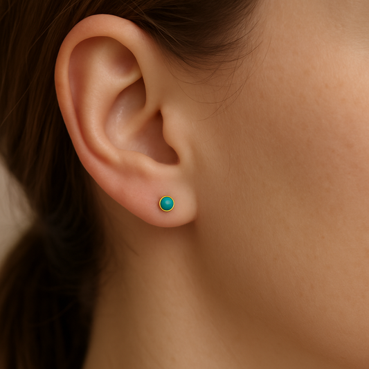 Naiara – Petite Gemstone Earrings in Gold