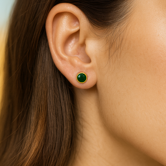 Sève – Petite Stud Earrings in Green Onyx & Gold