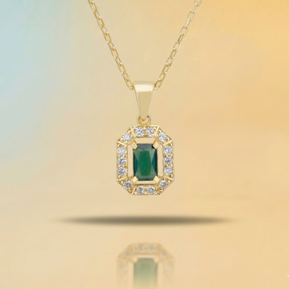 Verdaine – Emerald Gemstone Pendant Necklace in Gold