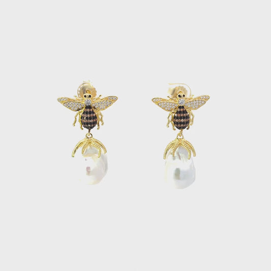 Aurelia – Baroque Bee Pearl Drops